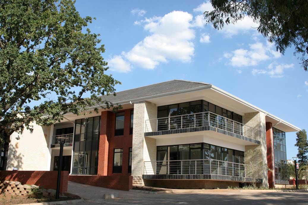 5a9070e85881c00001ca5580_cloudfusion-offices.jpg