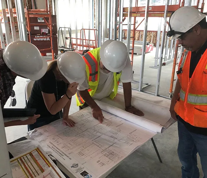 WhiteConstruction-HomePgPics-Teamwork-1.webp